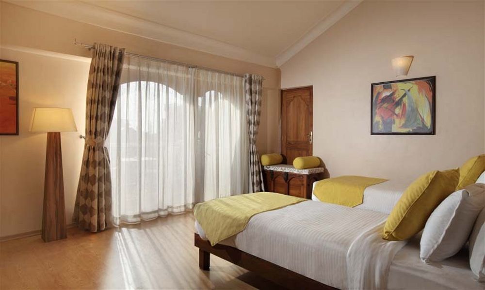 Monterio Hotel บากา ภายนอก รูปภาพ